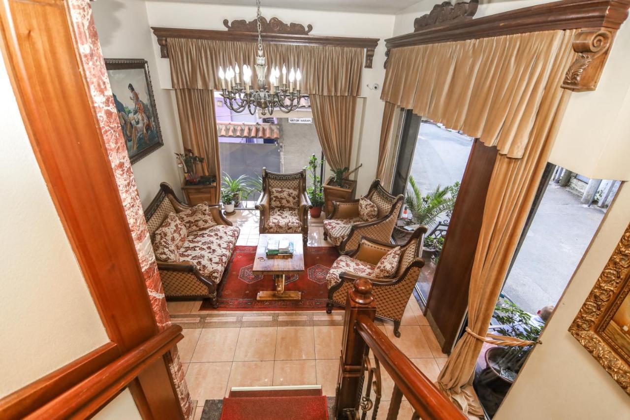 Brilant Antik Center Hotel Tirana Bagian luar foto