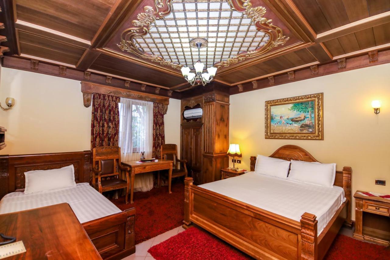 Brilant Antik Center Hotel Tirana Bagian luar foto